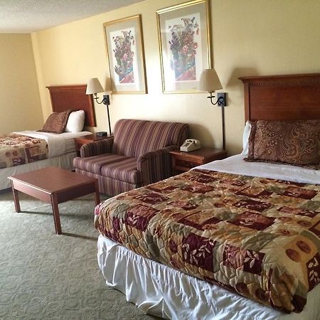 פיין בלאף Plaza Hotel And Suites מראה חיצוני תמונה
