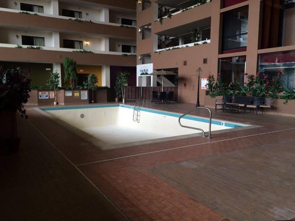 פיין בלאף Plaza Hotel And Suites מראה חיצוני תמונה